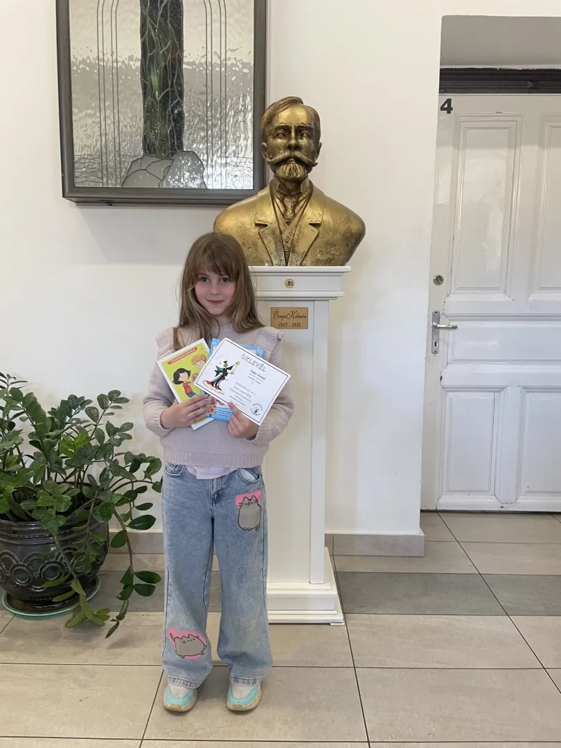 Fodor Kincső 2.a Nyelvész.webp